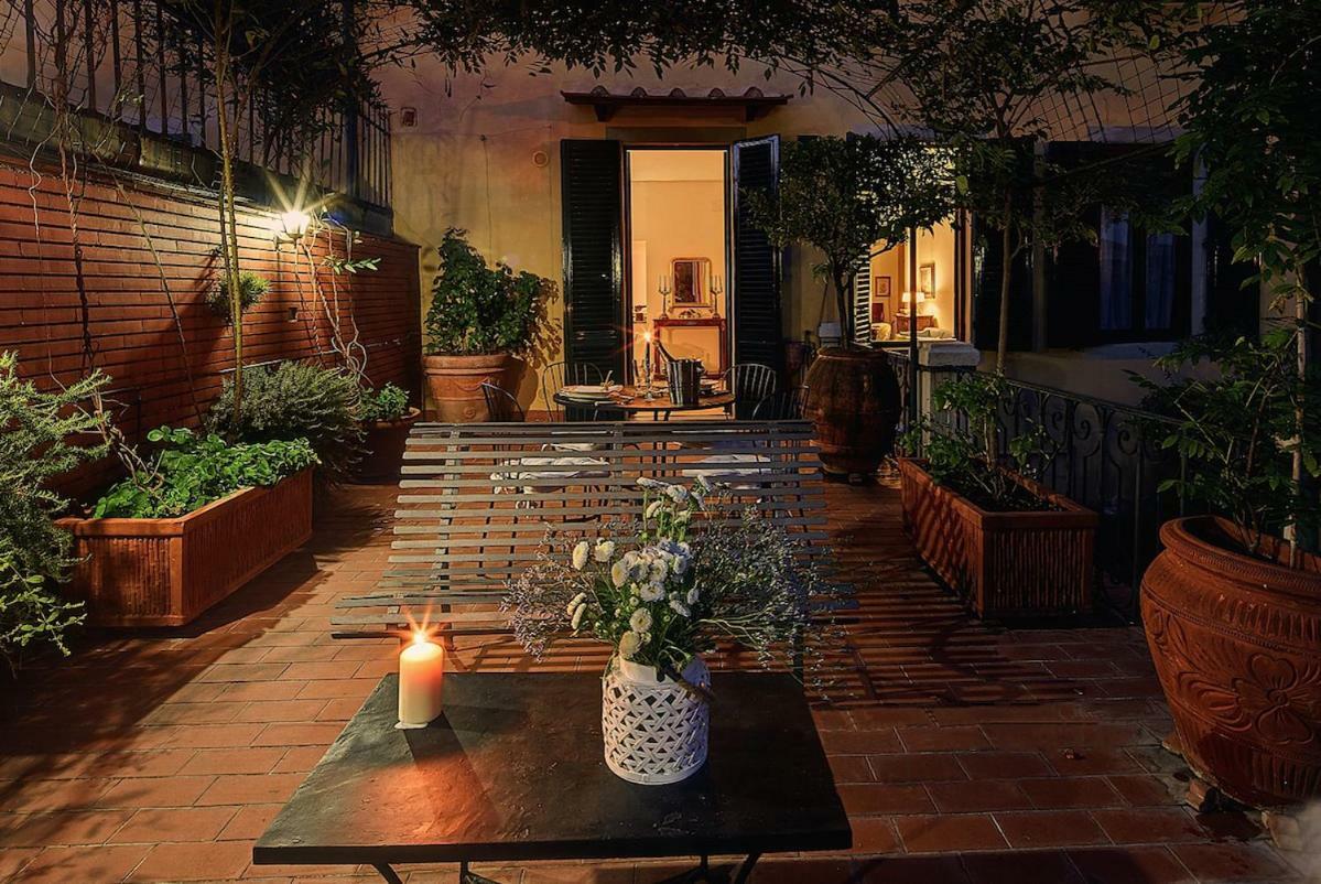 Il Giardino Sulle Mura Apartment ลุคคา ภายนอก รูปภาพ